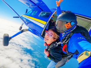 [$20할인] 시드니 울릉공 스카이다이빙 15,000 ft 비치랜딩썸네일