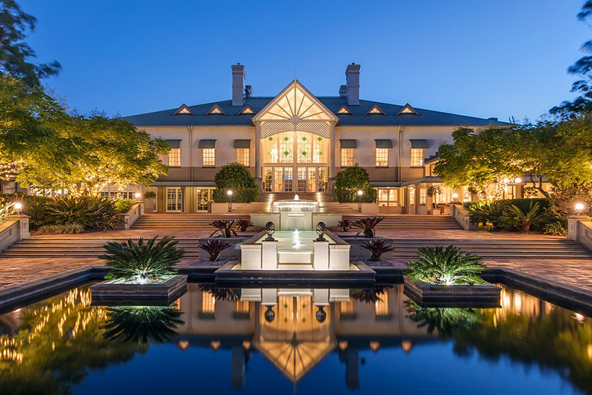 the-great-house-by-night.jpg